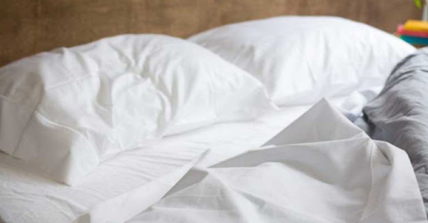 Why People Aren’t Using Top Sheets On Beds Anymore